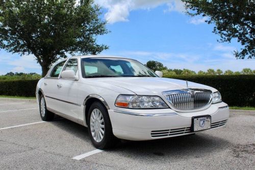 2005 lincoln town car signature limited 4dr sedan