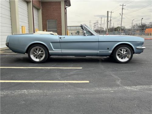 1965 ford gt 2 door