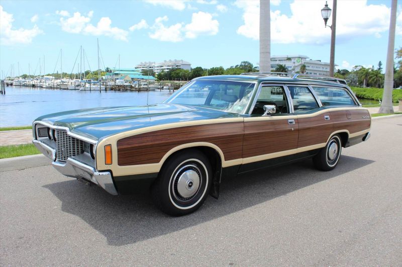 1971 ford ltd country squire wagon