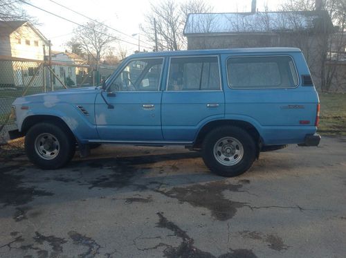 1984 toyota land cruiser fj60 4w drive 4 speed 4 door