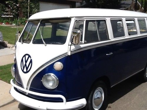 Kombi. vanagon camper classic vintage split window delux