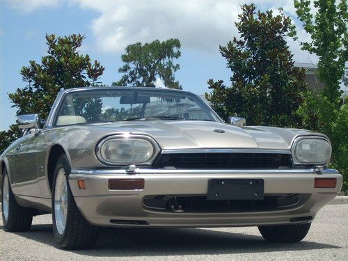 Xjs convertible, 4.0 6cyl.topaz/cashmere low 59k mls,simply gorgeous throughout!