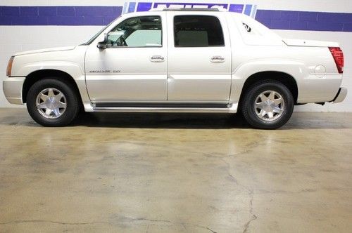 White diamond~ext~bose stereo~clean carfax~leather~new tires~2 owners~82k miles!