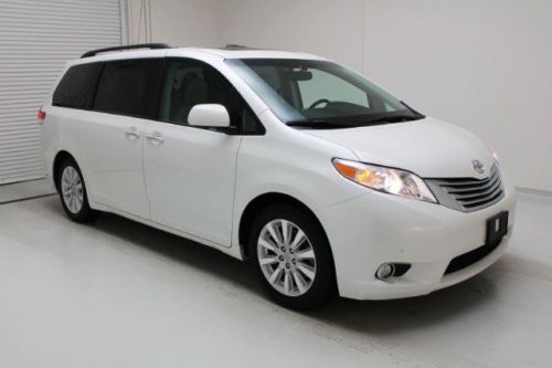 2012 toyota sienna with extras - dvd, heated leather, backup camera, moonroof