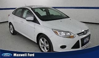 13 ford focus sedan se cloth seats, great gas mileage, we finance!