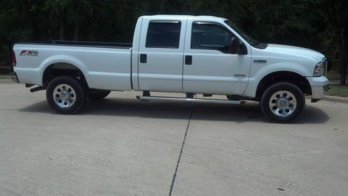 2006 ford f-350 super duty xlt crew cab pickup 4-door 6.0l 4x4 fx4