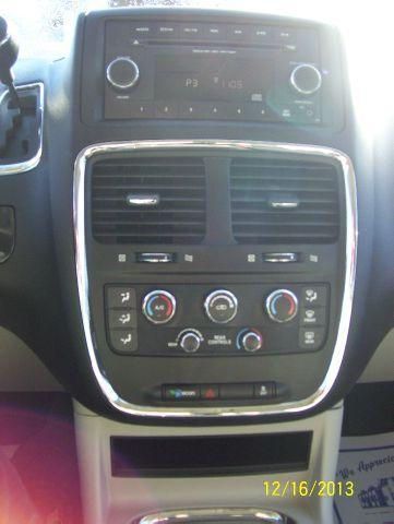 2013 dodge grand caravan sxt