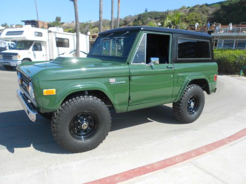 1977 early ford bronco sport 302 cobra 5.0 h.o, lifted, duals, 4x4 nice machine!