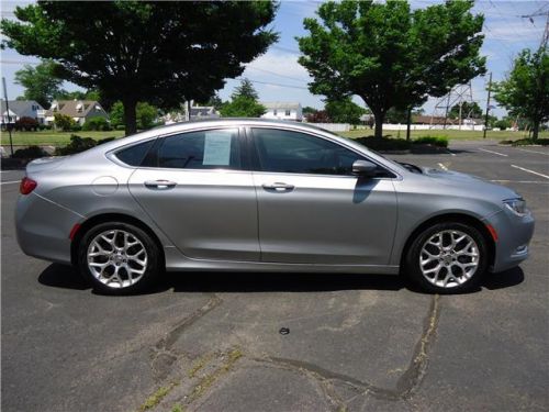 2016 chrysler 200 series c