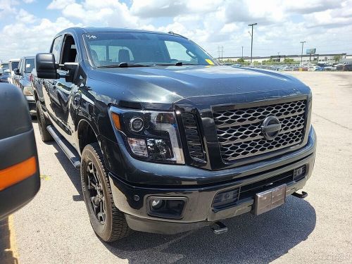 2019 nissan titan sv