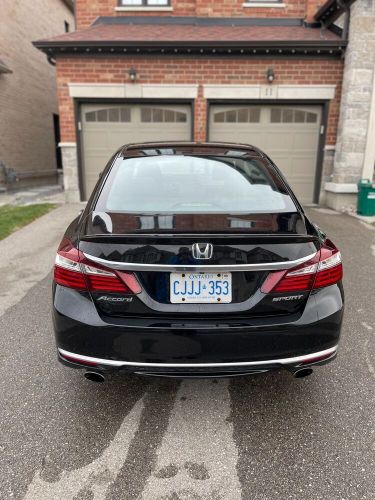 2017 honda accord | no accidents | 135,000km | new all-season and winter tires