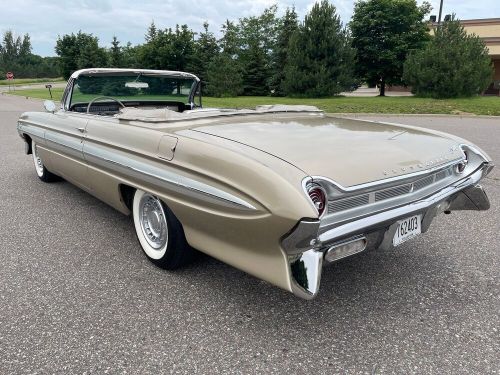 1961 oldsmobile starfire