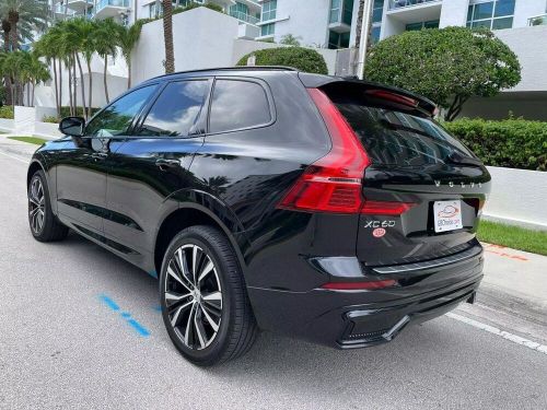 2023 volvo xc60 b5 awd plus dark theme