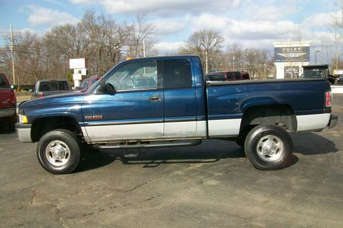 01 dodge ram 2500 4x4 quad cab pickup cummins turbo diesel 24v short bed laramie