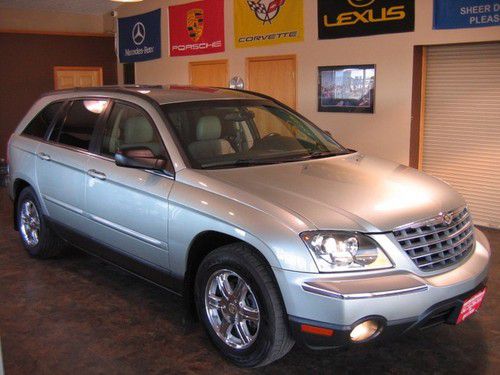 2004 chrysler pacifica 4x4 rear climate 3rdrow cd clean carfax serviced call us!