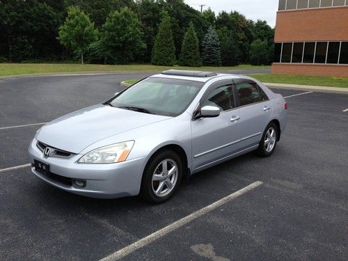 2005 honda accord ex w/ leather interior