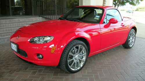 2007 mazda mx-5 miata grand touring hard top convertible very low miles