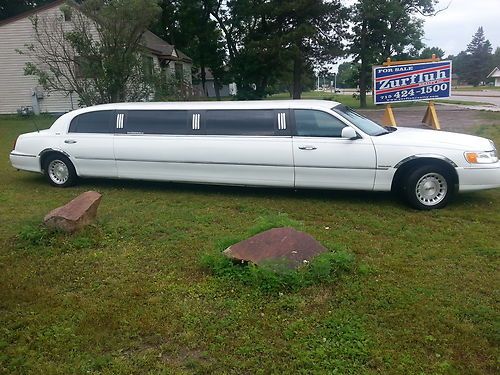 1999 lincoln limousine 120"