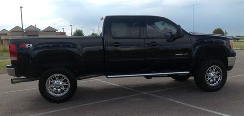 2011 gmc sierra 2500 slt duramax diesel crew 4x4 loaded 19k mi lift lifted 35's