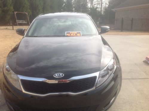 Kia optima 2011 - sleek black! low miles!