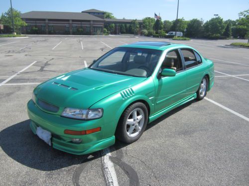 1997 nissan maxima se sedan 4-door 3.0l