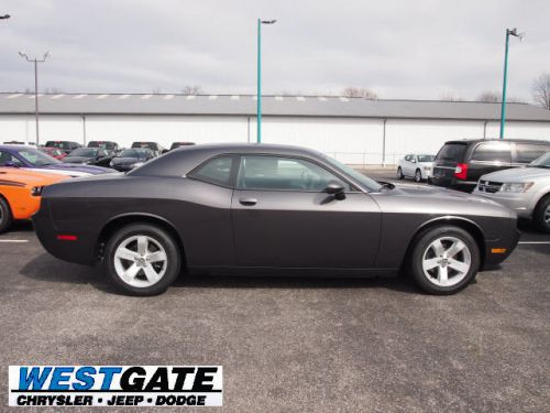 2014 dodge challenger sxt