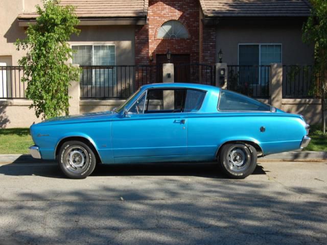 1966 - plymouth barracuda