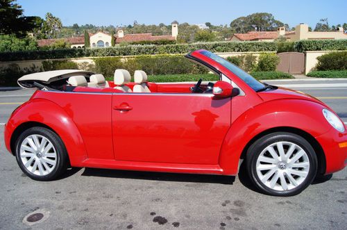 2010 volkswagen new beetle convertible