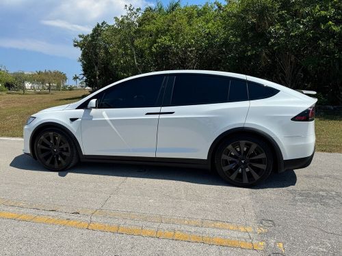 2022 tesla model x model x plaid