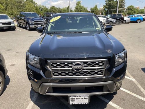 2022 nissan frontier sv