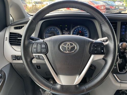 2016 toyota sienna xle