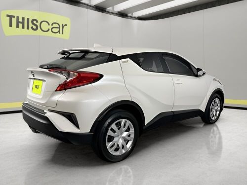 2021 toyota c-hr le