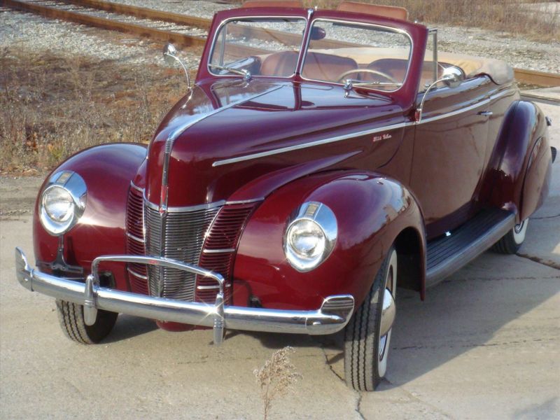 1940 ford deluxe convertible coupe