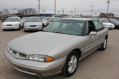 1998 pontiac bonneville clean condition no reserve