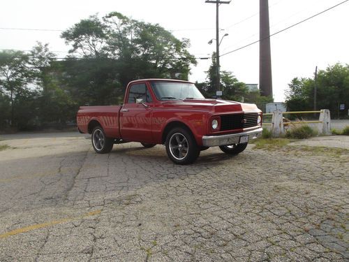 1971 custom chevy  c-10 pickup