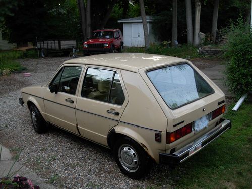 1983 volkswagen rabbit ls hatchback 4-door diesel