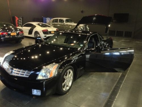 2005 cadillac xlr base convertible 2-door 4.6l