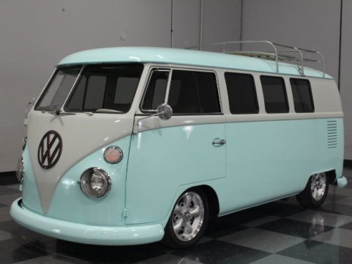 Custom resto-mod, swing-arm conversion, kitchenette &amp; sleeper, nice microbus!