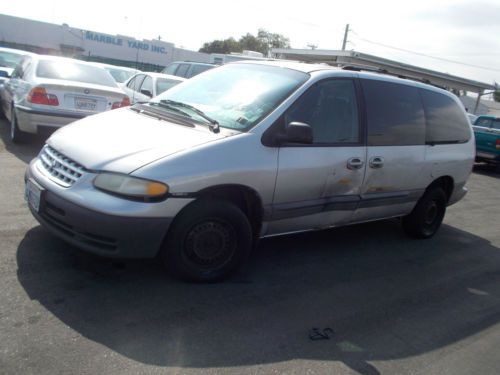 2000 plymouth van no reserve