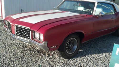 1972 oldsmobile cutlass 350 rocket, bucket seat, floor shift