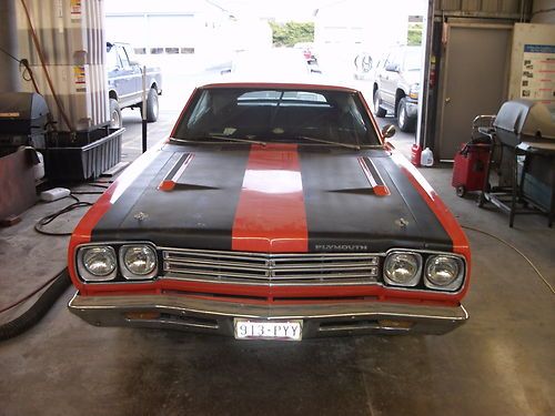 1969 plymouth roadrunner 383 factory hurst 4 speed