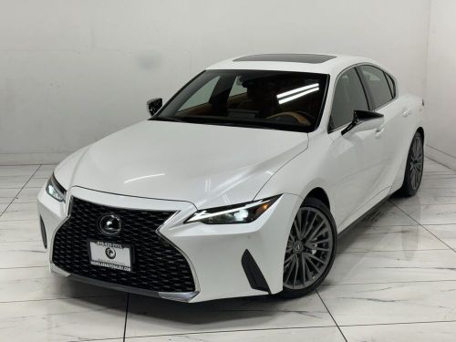 2023 lexus is