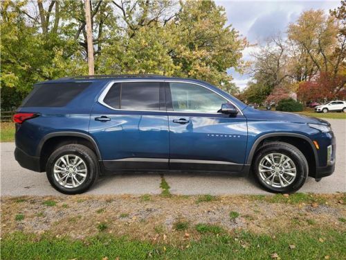 2023 chevrolet traverse lt leather