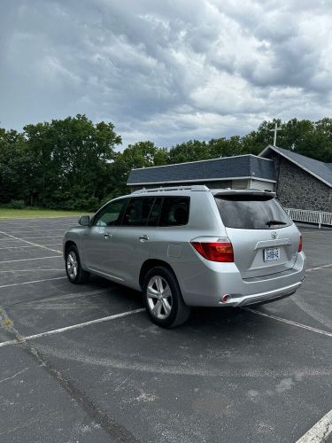 2010 toyota highlander limited