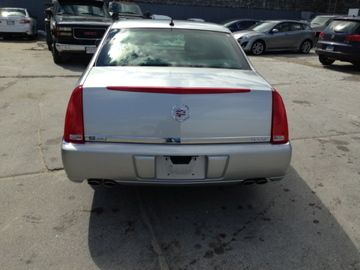 2007 cadillac dts base sedan 4-door 4.6l *low reserve!!!!!!!*