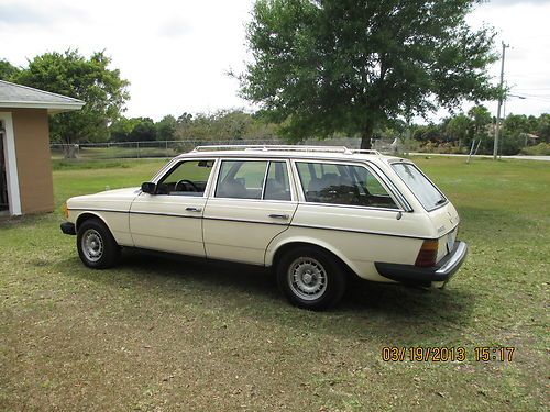 Mercedes 300td wagon, excellent