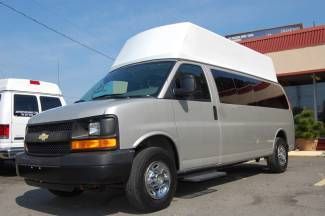 Very nice 07 model  raised roof handicap accessible wheelchair lift equipped van