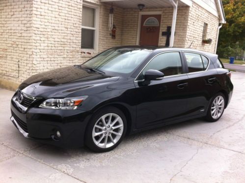 2012 lexus ct200h base hatchback 4-door 1.8l