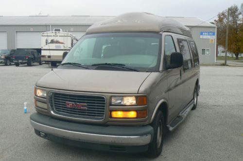 2000 gmc savana 1500 base standard cargo van 3-door 5.7l