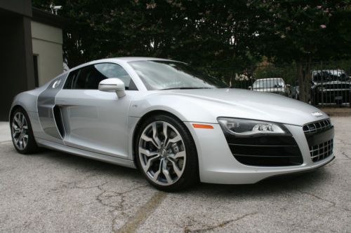 2012 audi r8 v10